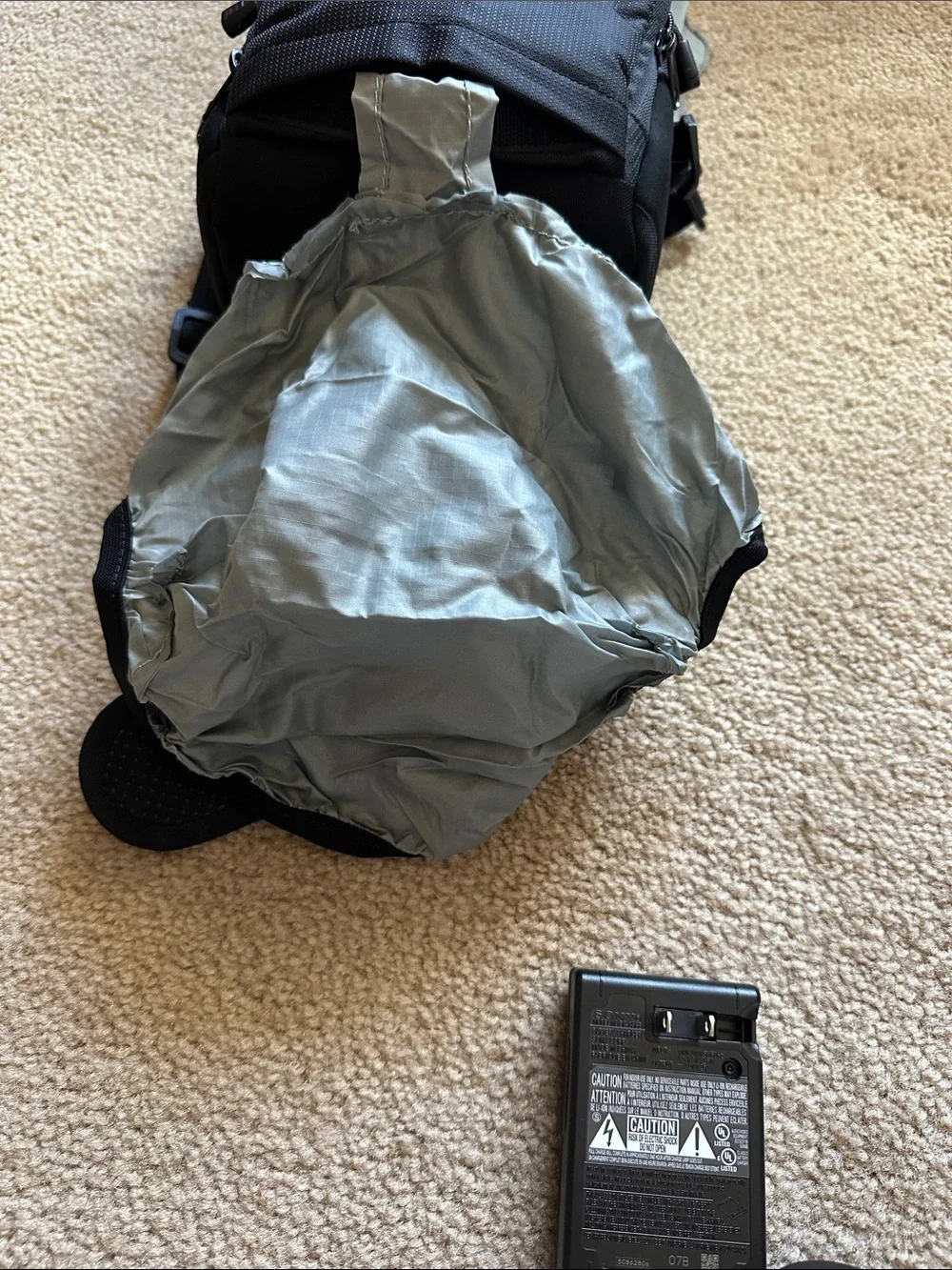 Sony Black mpegmovie Camera and Kit with Shoulder Bag and Lens Accessories